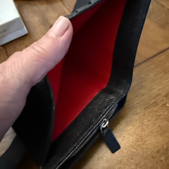 EUC Bvlgari Black Leather Wallet - Picture 6 of 9